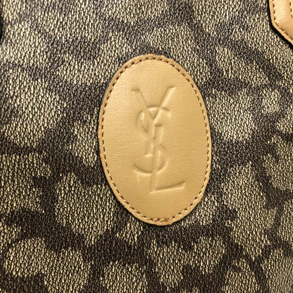 Saint Laurent Grey Giraffe Tote sku #85907 (corners minor tearing & rubbing) - Picture 10 of 16